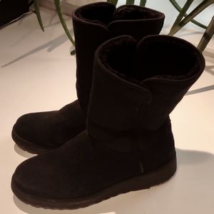 Ugg Amie Boots